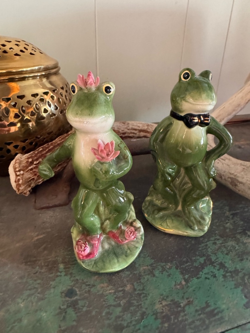Green Ceramic Frog Figurine salt and pepperPair with Pink Accents - Home Accents